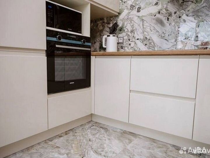 Кухня на заказ. Доставка и сборка