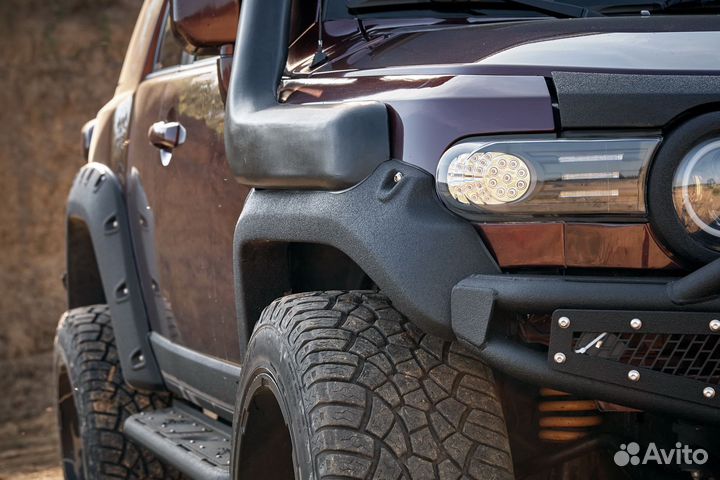 Фендера расширит колесных арок Toyota FJ Cruiser