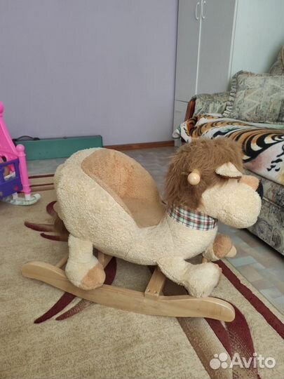 Продаю детское кресло качалку
