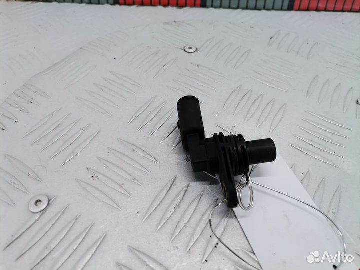 Датчик распредвала seat Leon 2001 036907601E