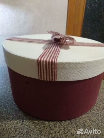 Коробка подарочная круглая Д 22см