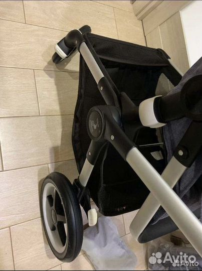 Прогулочная коляска bugaboo fox +сумка+летний кап