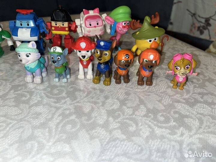 Игрушки из свит бокса и макдональдса