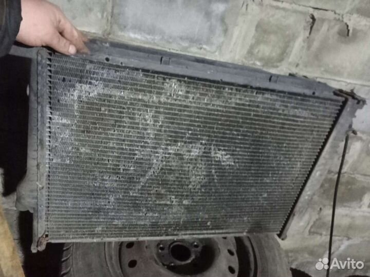 Радиатор bmw е34 м51