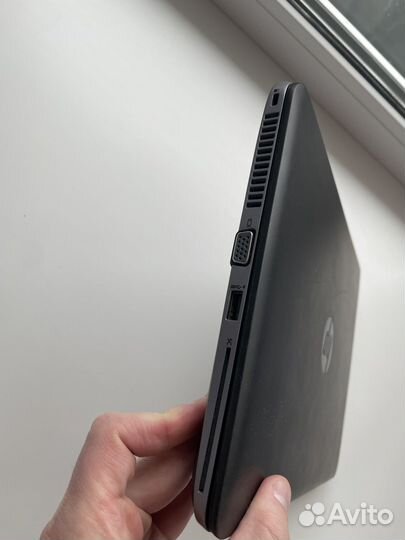 Ноутбук HP Elitebook 820