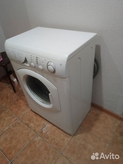 Стиральная машина Ariston avsl 100 на запчасти