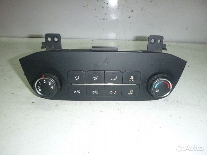 Блок управления печкой KIA sportage 2010