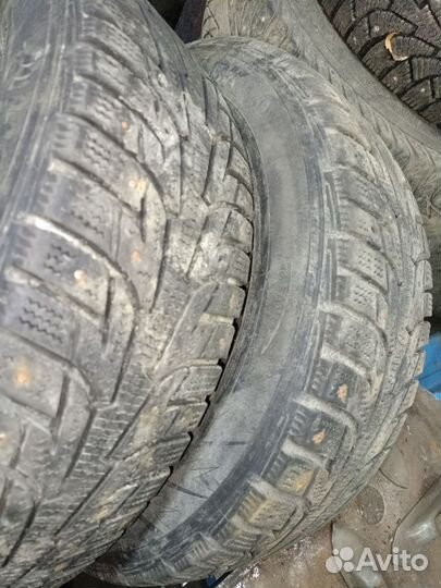 Два зимних баллона 175/65 R14