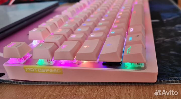 Механическая клавиатура Motospeed CK82 RGB