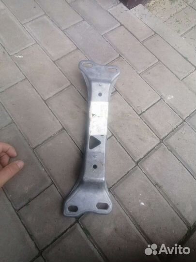 Поперечина рамы bmv e 34 5серии