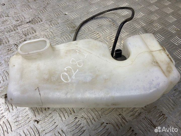 Бачок омывателя лобового стекла Renault Sandero 1