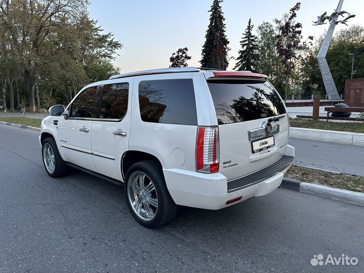 Cadillac Escalade 6.2 AT, 2011, 173 000 км