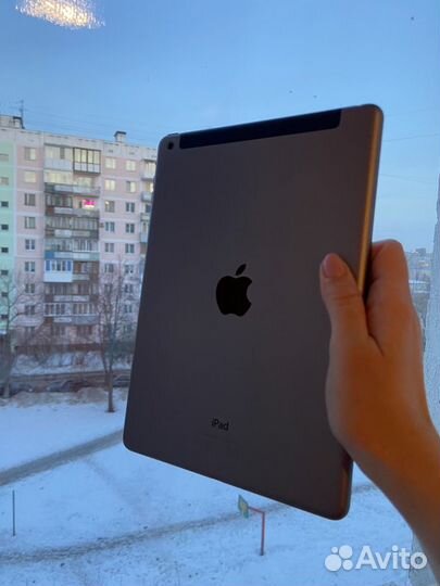 iPad Air 32гб симкарта-вайфай