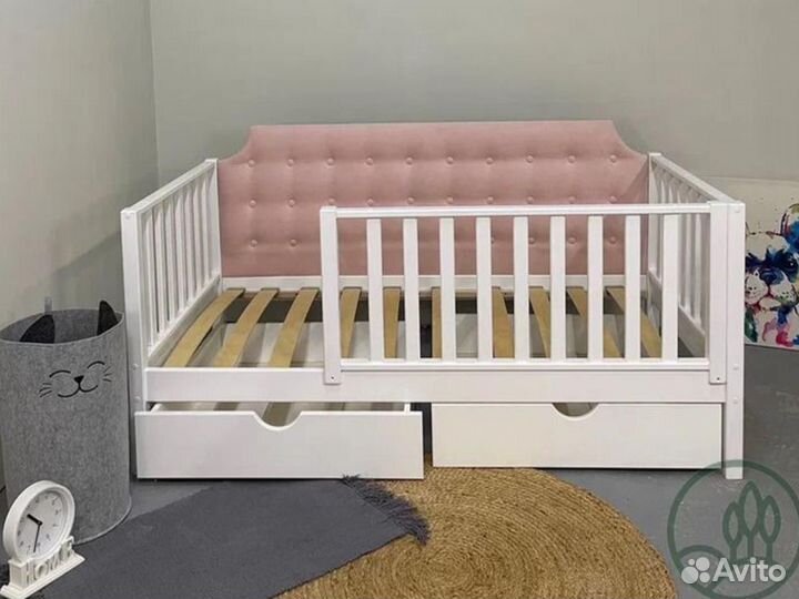 Кровать Классика с мягкой спинкой борт