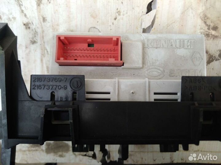 Дисплей, часы Renault Megan II