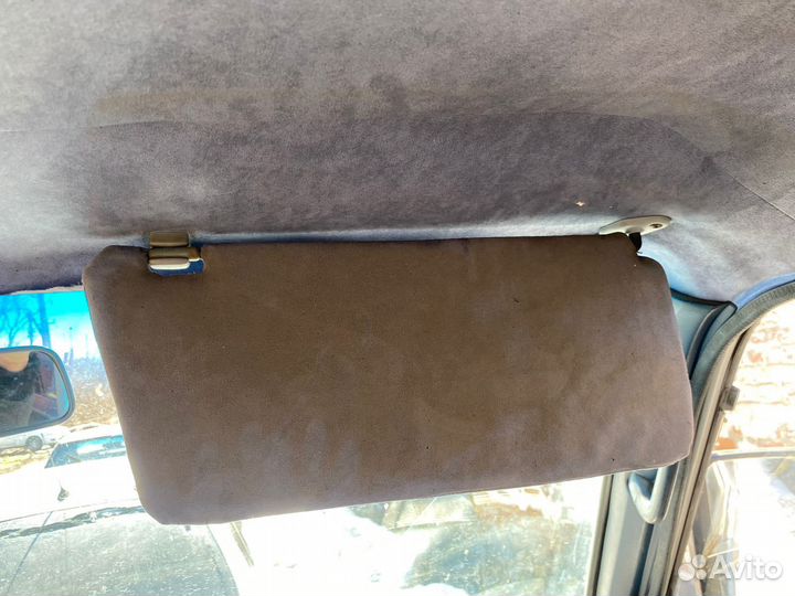 Солнцезащитные козырьки Nissan Homy 4