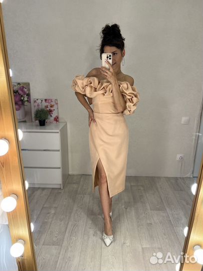 Вечернее платье