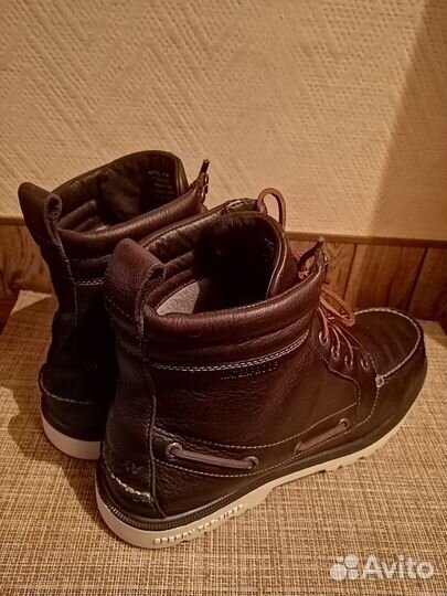 Ботинки-топсайдеры 