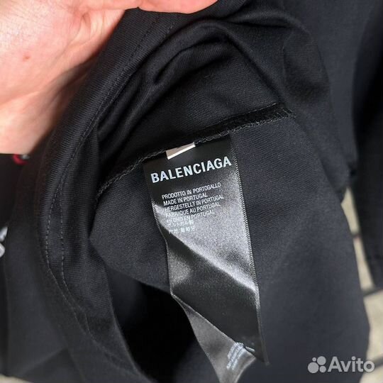 Футболка Balenciaga