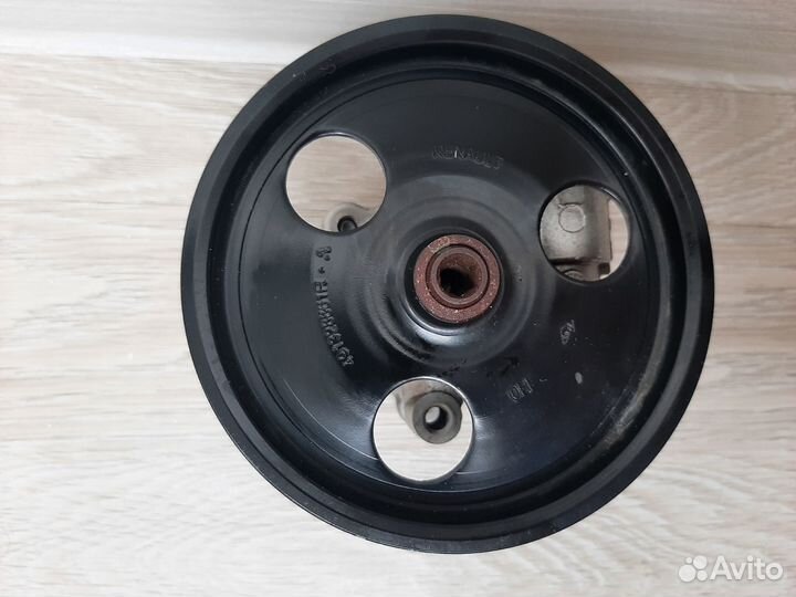 Насос гидроусилителя Renault Sandero 2