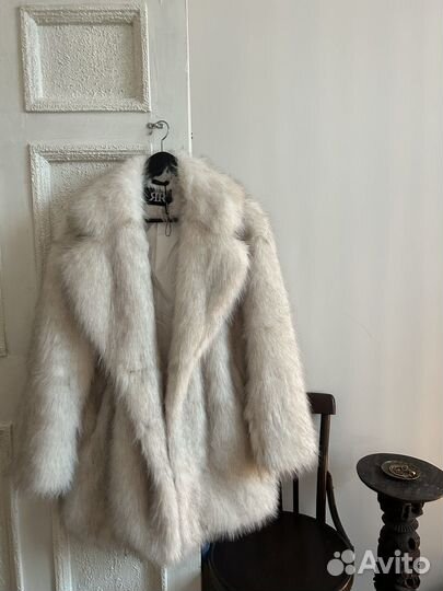 Шуба песец эко-мех новая удлиненная