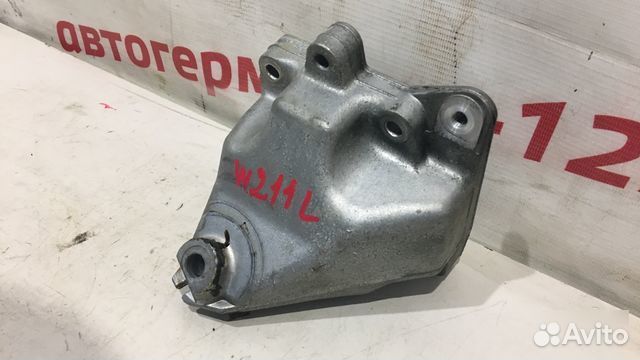 Опора двигателя Mercedes E350 W211 272.964 2006