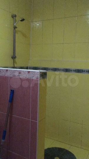 Комната 20 м² в 5-к., 2/2 эт.