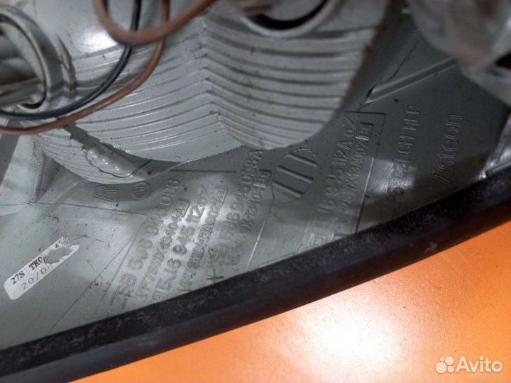 Фонарь правый Skoda Fabia 2