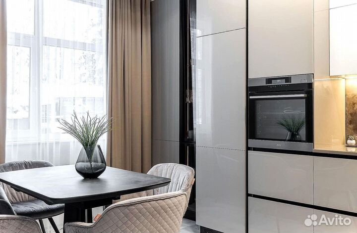 Кухня в потолок