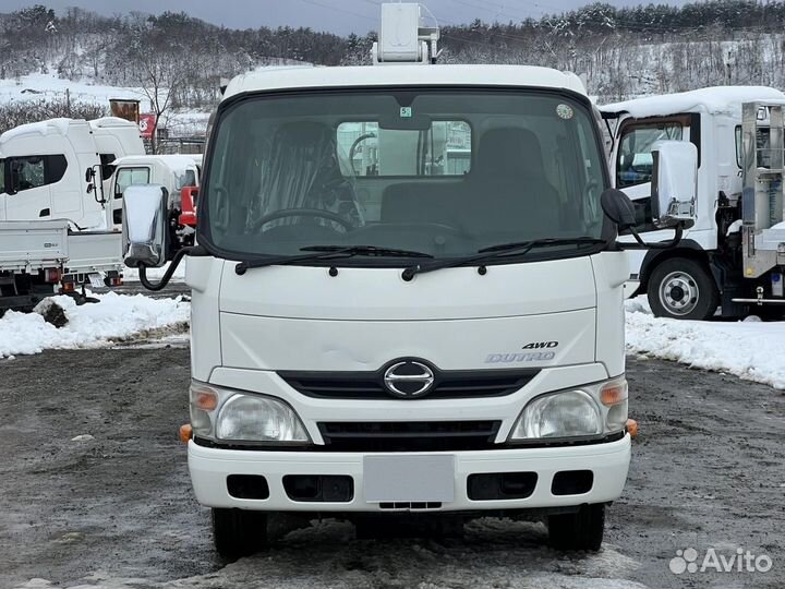 Бортовой грузовик Hino 300 (Dutro) с КМУ Tadano, 2009