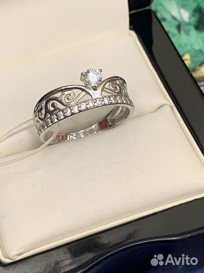 Серебряное кольцо р-р 17.5