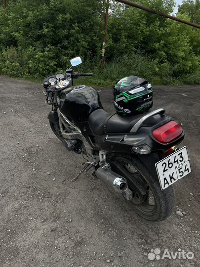 Продам мотоцикл kawasaki zzr400-2