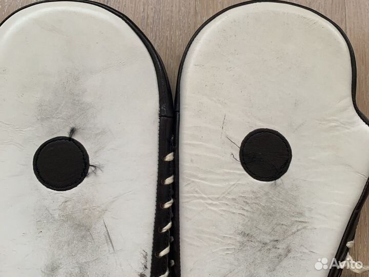 Бокс-шлем и лапы