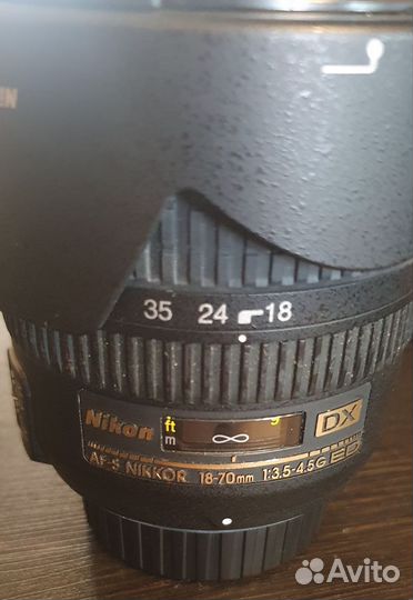 Зеркальный цифровой фотоаппарат Nikon D70