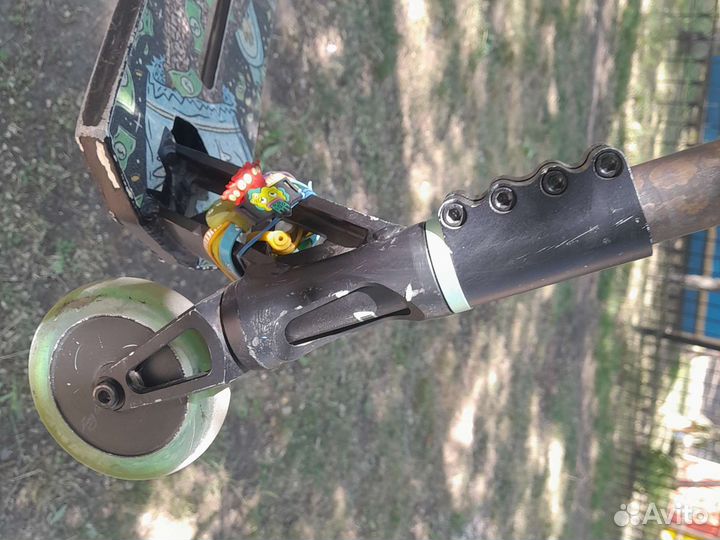 Трюковой самокат