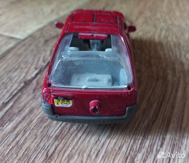 Машинка Welly Land Rover 2001