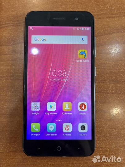 ZTE Blade A520, 2/16 ГБ