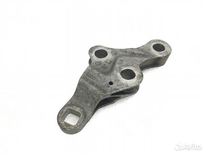 Кронштейн опоры двигателя Audi A8 D3 BVJ 2008