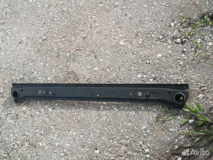 Поперечина усилитель Renault megane 3 Fluence