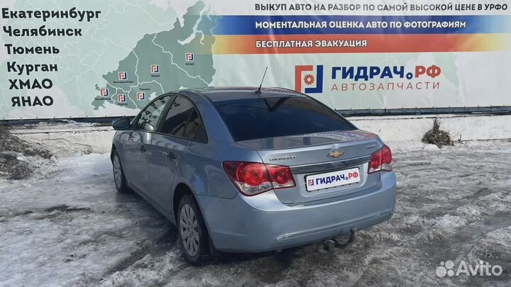 Пружина передняя Chevrolet Cruze 13322278