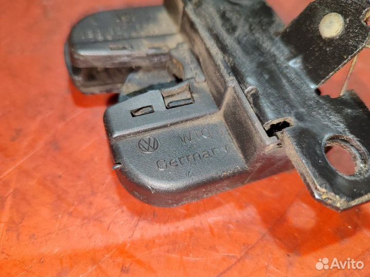Замок багажника Volkswagen Passat B5 универсал 1.9