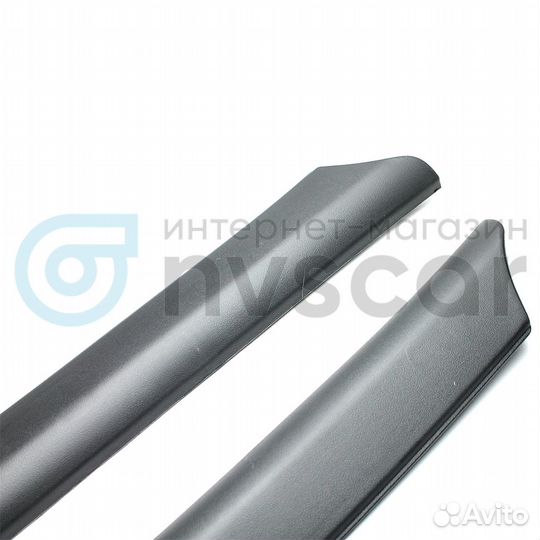 Черные стойки передние Лада Приора 1-2