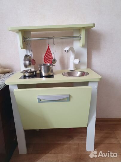 Детская деревянная кухня типа IKEA