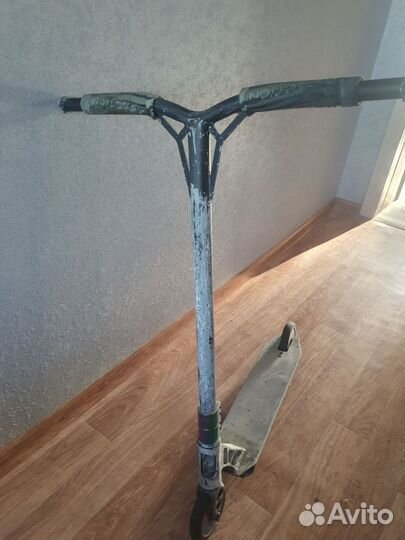 Трюковой самокат