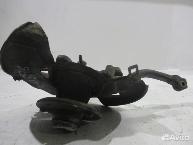 Кулак передний левый