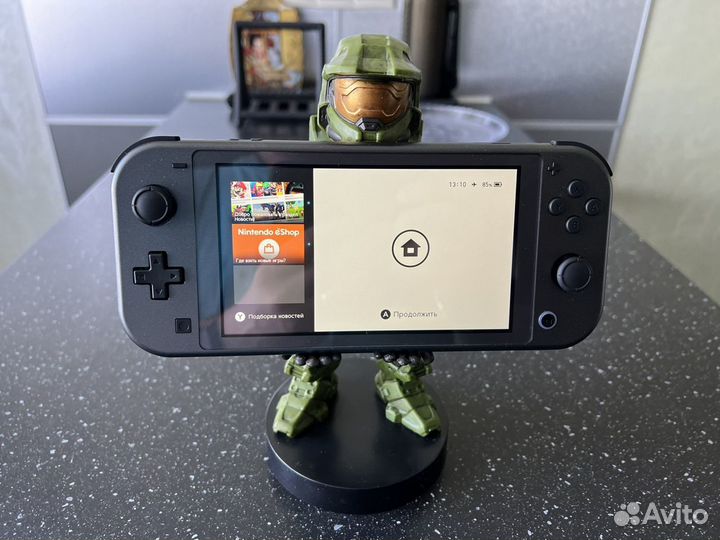 Nintendo Switch Lite+200игр+чек