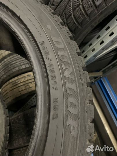 Dunlop Winter Maxx 245/45 R17