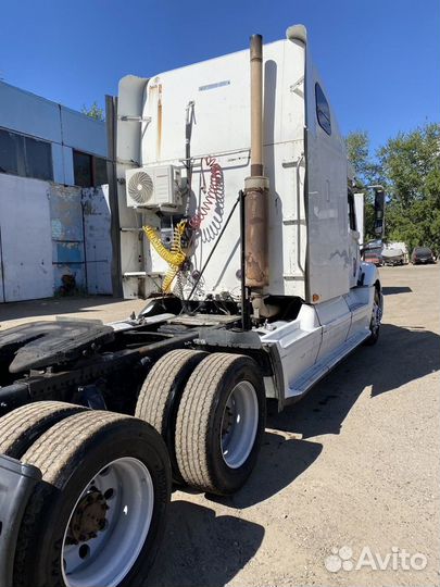 Freightliner Columbia, 2002