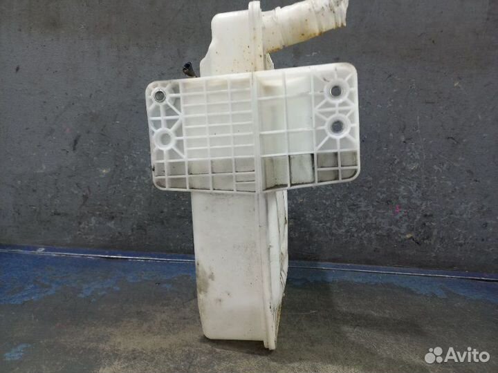 Бачок омывателя Volkswagen Jetta 5