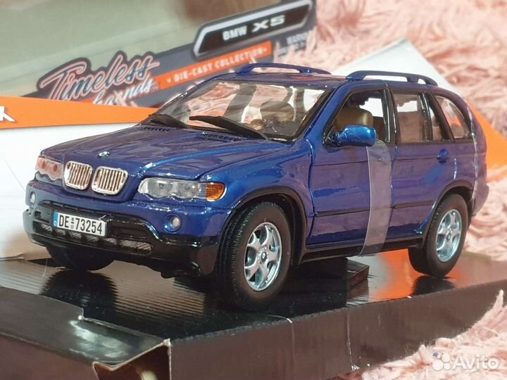 Металлическая коллекционная модель bmw x5 е53